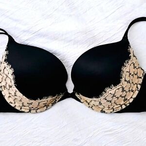 Victoria's Secret Black and Cream Lace Bra